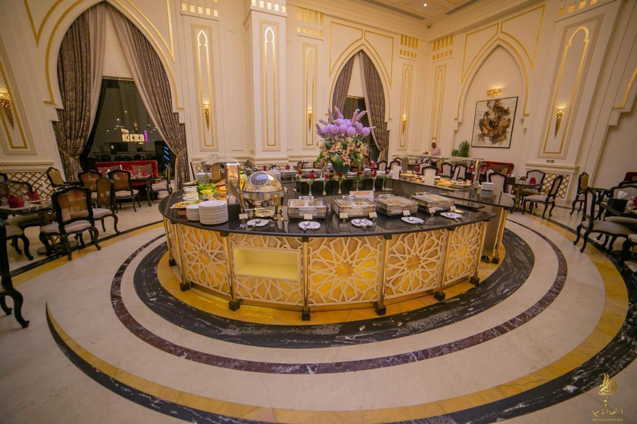Casablanca Grand Hotel Jeddah Luaran gambar The Palm Beach Cafe