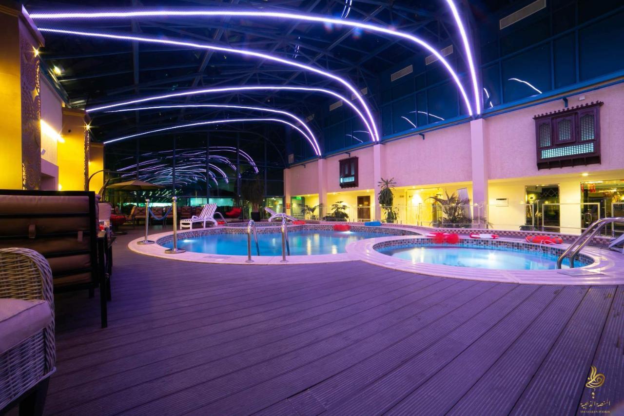 Casablanca Grand Hotel Jeddah Luaran gambar The swimming pool at the hotel